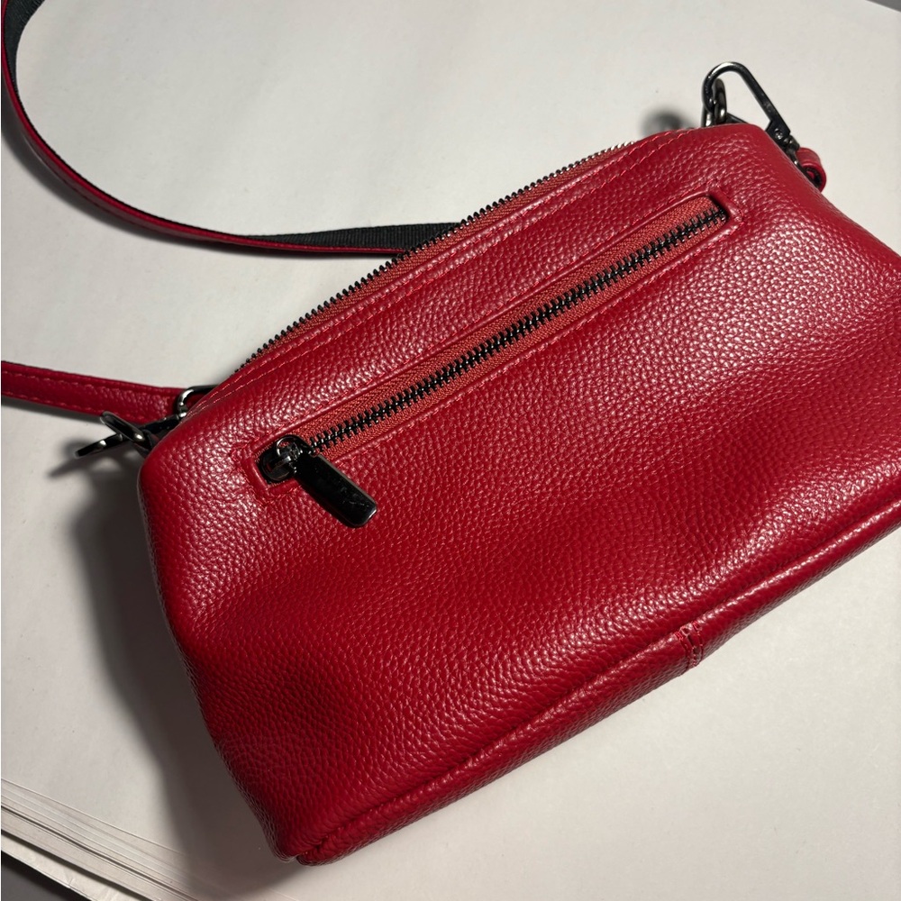 Ladies crossbody, new w/o tags
